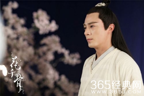 《花千骨》为什么变妖神不敢让杀阡陌看到？