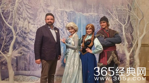 香港迪士尼乐园庆10周年11月将推全新舞台表演