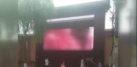 经典哥：看我的挤奶龙爪手2015.06.25