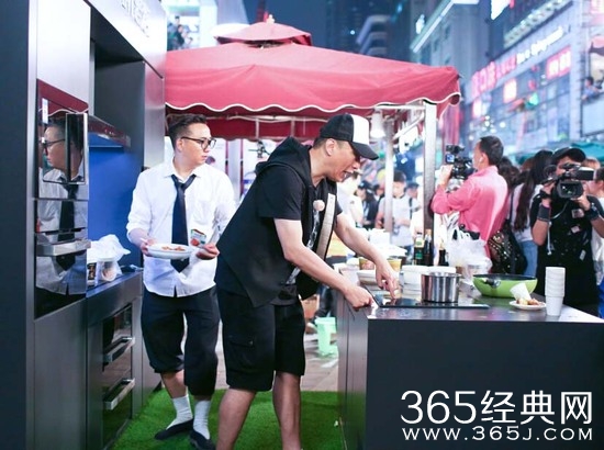 《极限挑战》演绎上海滩 孙红雷变小贩干劲十足