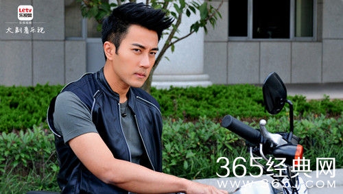 刘恺威颠覆自我秒变雅痞男