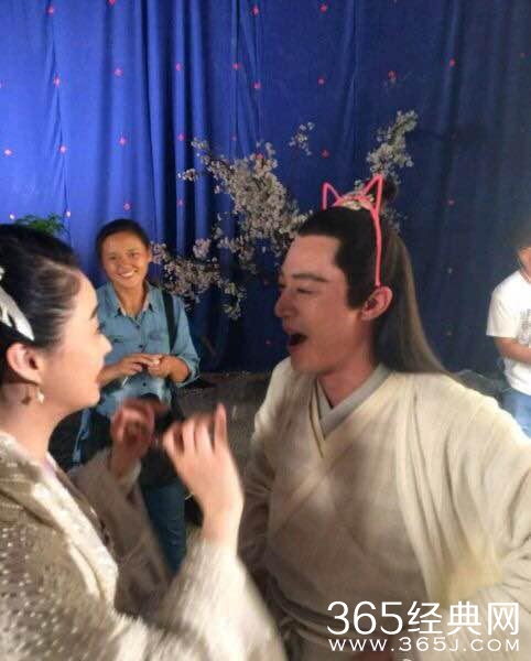 《花千骨》幕后片场照亮瞎眼