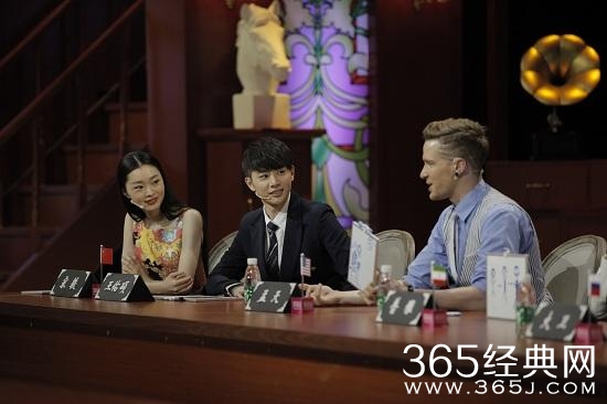 《栀子花开》主演做客《世界青年说》