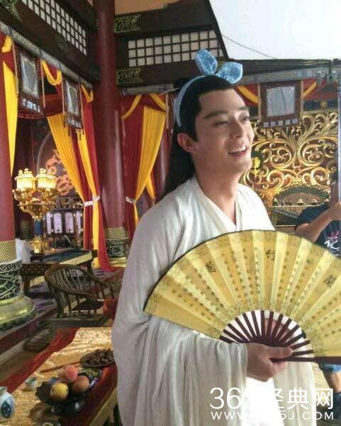 《花千骨》幕后片场照亮瞎眼