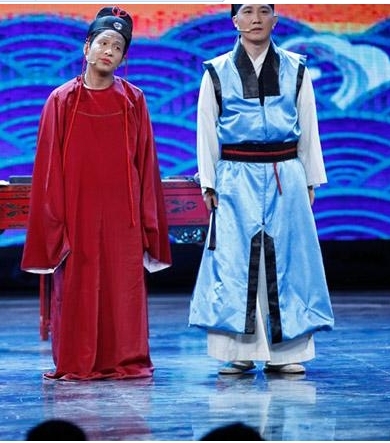 宋小宝是怎么踏上这喜剧表演的道路的呢?