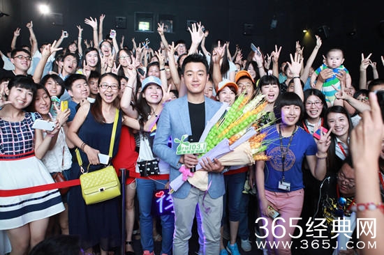 《横冲直撞好莱坞》两天票房过亿