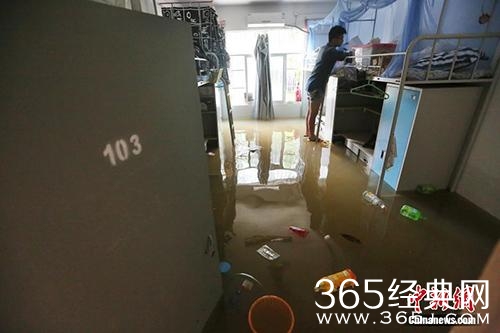 经典哥：起来一起看大海！2015.06.29