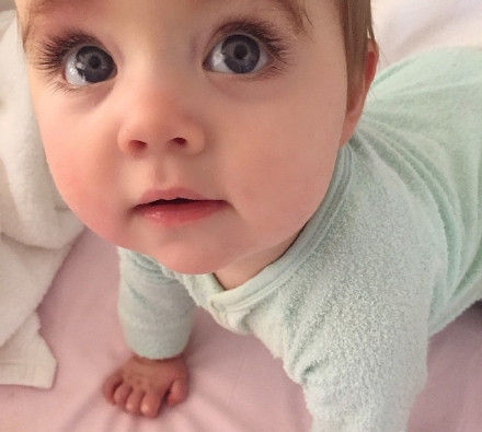 才8个月的她就已征服了全世界