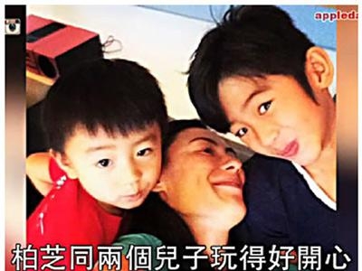 张柏芝带两个儿子香港游玩
