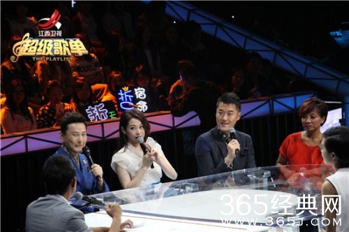 张信哲自曝与伍思凯不和