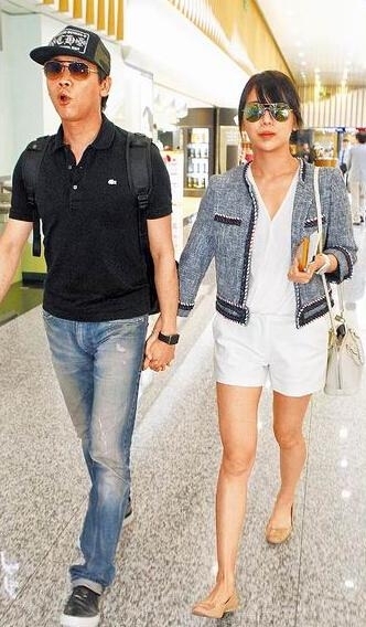 陶喆夫妇十指紧扣赴京