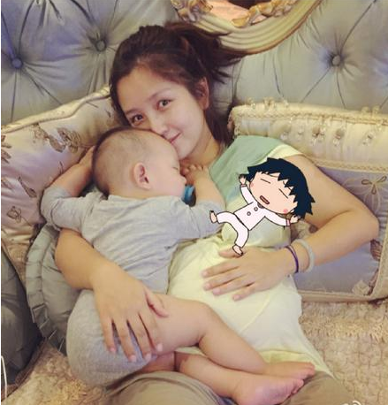 何洁怀二胎复胖自侃肉垫 赫子铭成理想老公