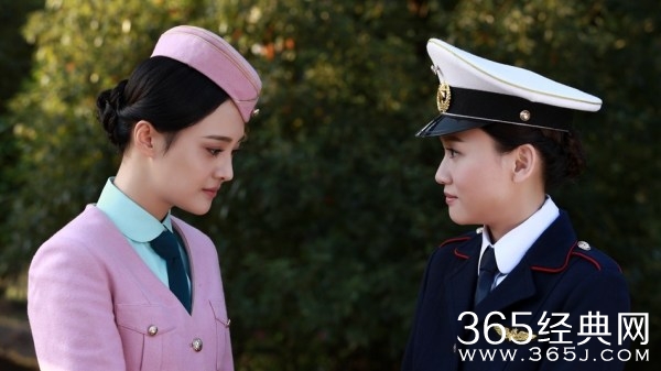 《偏偏喜欢你》陈乔恩跟郑爽是怎么样争夺爱情的？