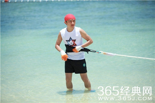 王祖蓝拔河比赛