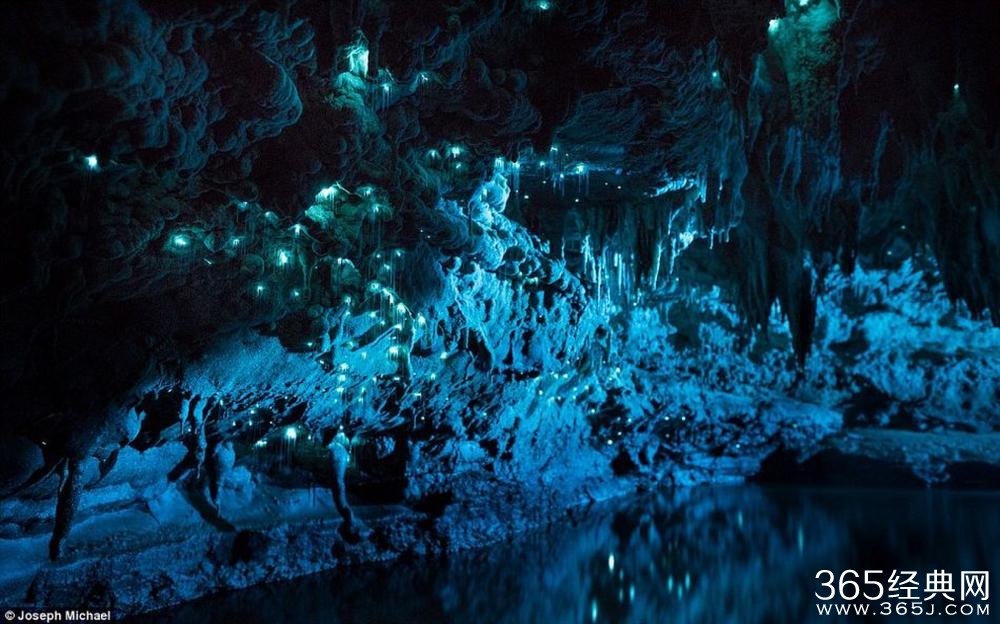 新西兰萤火虫洞穴