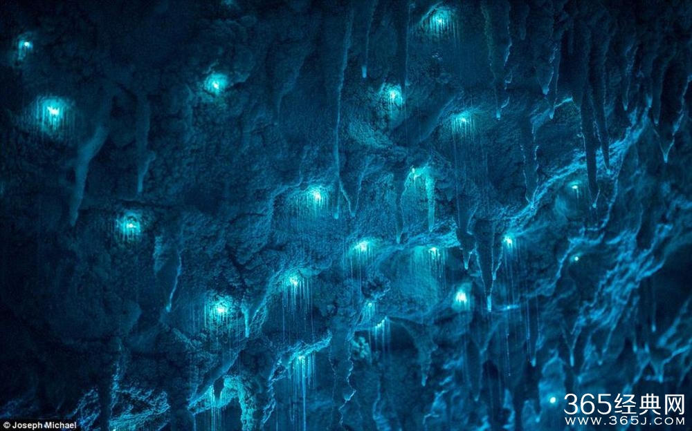 新西兰萤火虫洞穴