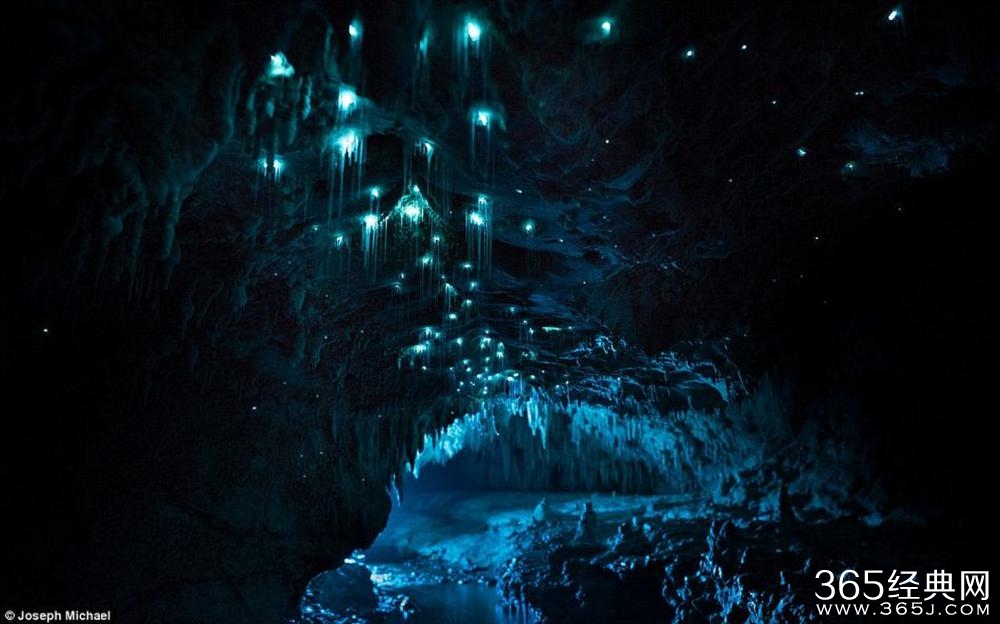 新西兰萤火虫洞穴