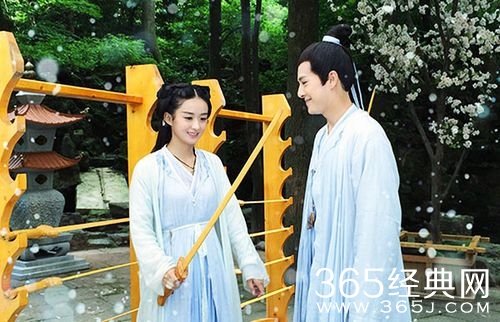 《花千骨》孟玄朗送小骨的勾玉是什么？花千骨和幽若的关系？