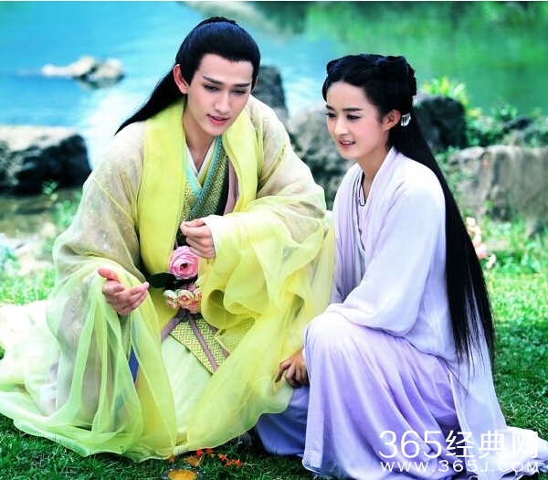 《花千骨》十方神器玄天伞厉害吗？作用是什么？