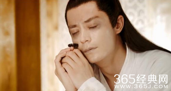 《 花千骨》白子画手中拿的什么？