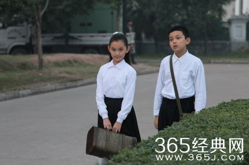 吴磊现任女友是蒋依依？吴磊蒋依依吻戏曝光吓死网友（2）