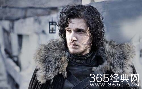 《冰与火之歌》艾莉亚在赫伦堡的时候为什么不向波顿表明身份？