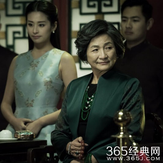 盗墓笔记霍老太太和吴老狗什么关系