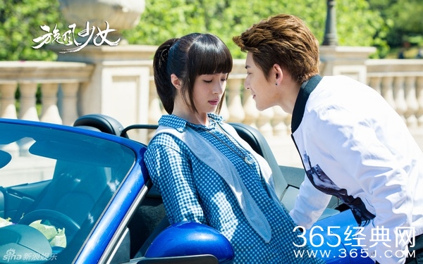 旋风少女百草遭情敌虐打 陈翔玩车咚