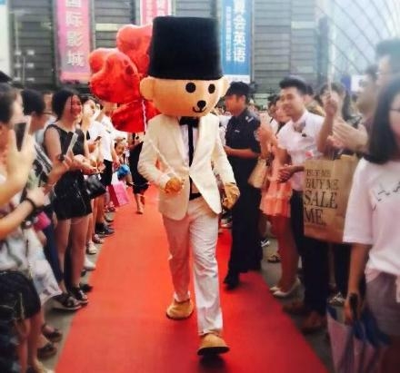 经典哥：今天是优衣库的主场2015.07.15