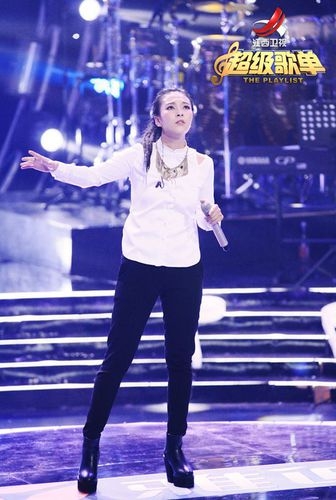 毕夏《超级歌单》遇滑铁卢 频频失误实力遭质