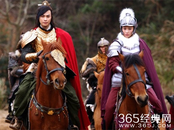 《华胥引》中沈岸是因为柳凄凄是他救命恩人才对她这么好吗？