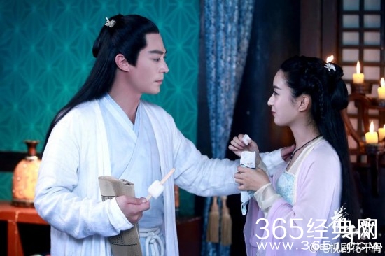 《花千骨》无垢追杀小骨谁救得她