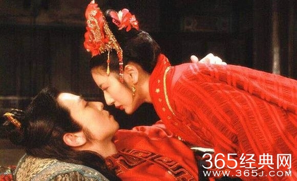 《华胥引》中莺歌容浔在马车里被火炸晕过去了之后的结局？