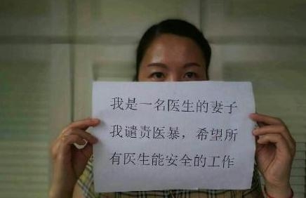 经典哥：看看日本地铁里的妹子！2015.07.22