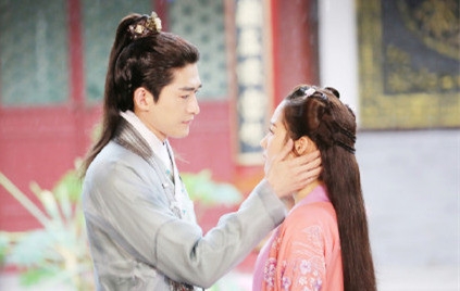 《锦衣夜行》张翰朴敏英首度合作 默契对戏毫无语言障碍