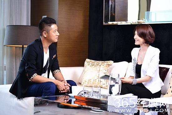 《小爸妈》今晚开播 徐洁儿任重上演为爱痴狂