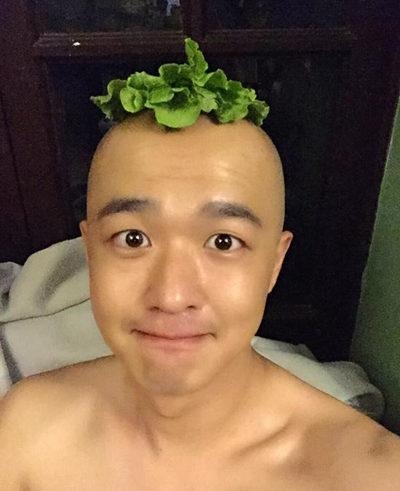 包贝尔半裸顶菜叶cos胡巴