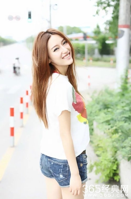 早安心语：我想一个人住在你心里没有邻居！2015.07.28