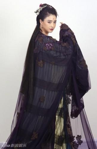 杀阡陌为什么放弃容貌为小骨毁容？