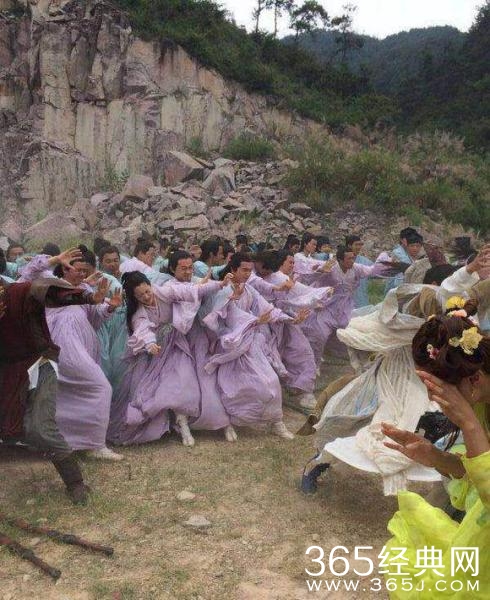 《花千骨》罕见花絮 霍建华被曝逗比赵丽颖爱开玩笑