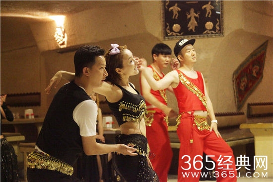 舞蹈出身搭档默契