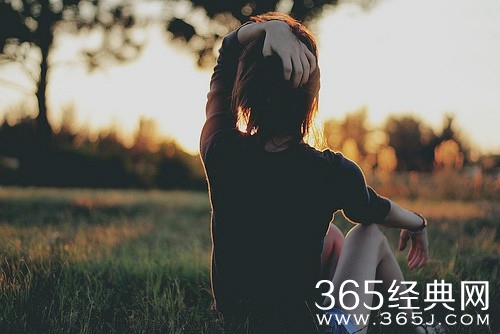 早安心语：对自己的女人要宠，对别人的女人要冷。2015.07.30