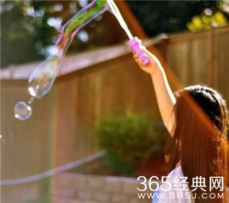 早安心语：你凭什么难过？不努力还有脸哭?2015.07.31