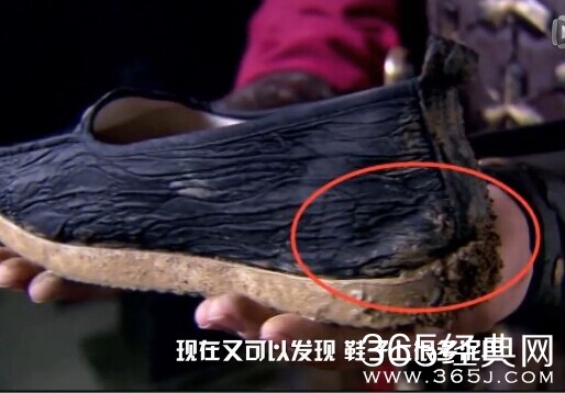 电视剧少年神探狄仁杰穿帮镜头