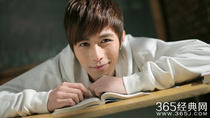 蒙面歌王陈学冬是哪一期加入猜评团