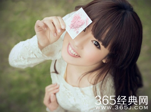 早安心语：与你无缘的人，你与他说话再多也是废话。2015.08.06