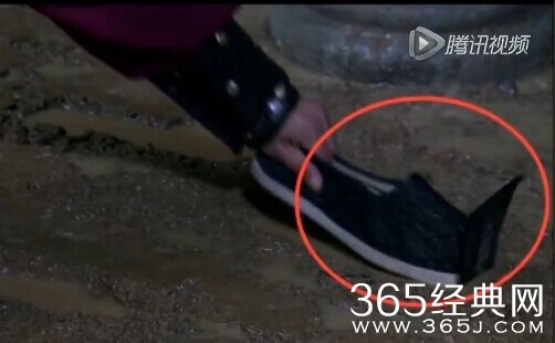 电视剧少年神探狄仁杰穿帮镜头