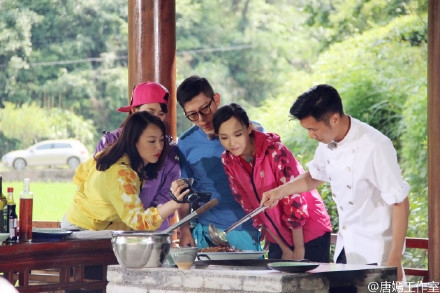 唐嫣加盟十二道锋味成家庭主妇