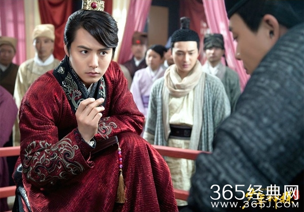 少年神探狄仁杰元芳为什么会受伤中毒