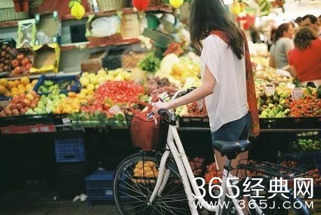 早安心语：你有没有喜欢一个人，直到现在都还没放弃。2015.08.07